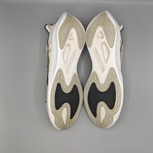 Nike Zoom Gravity 2019 Men's Size 12 BQ3202-101, Running Shoes. - Picture 7 of 11